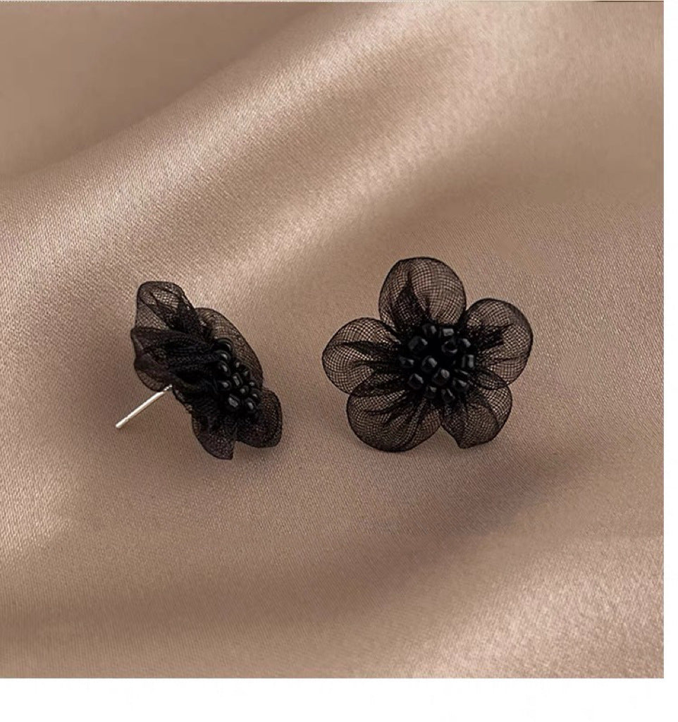Women's White Fabric Flower High-grade Sweet Stainless Steel Earrings
