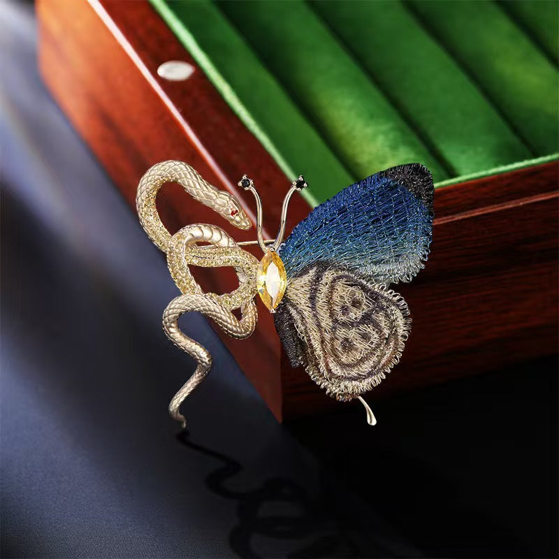 Snake Butterfly Hand-embroidered Brooch Temperament Wild High-grade Exquisite Brooches