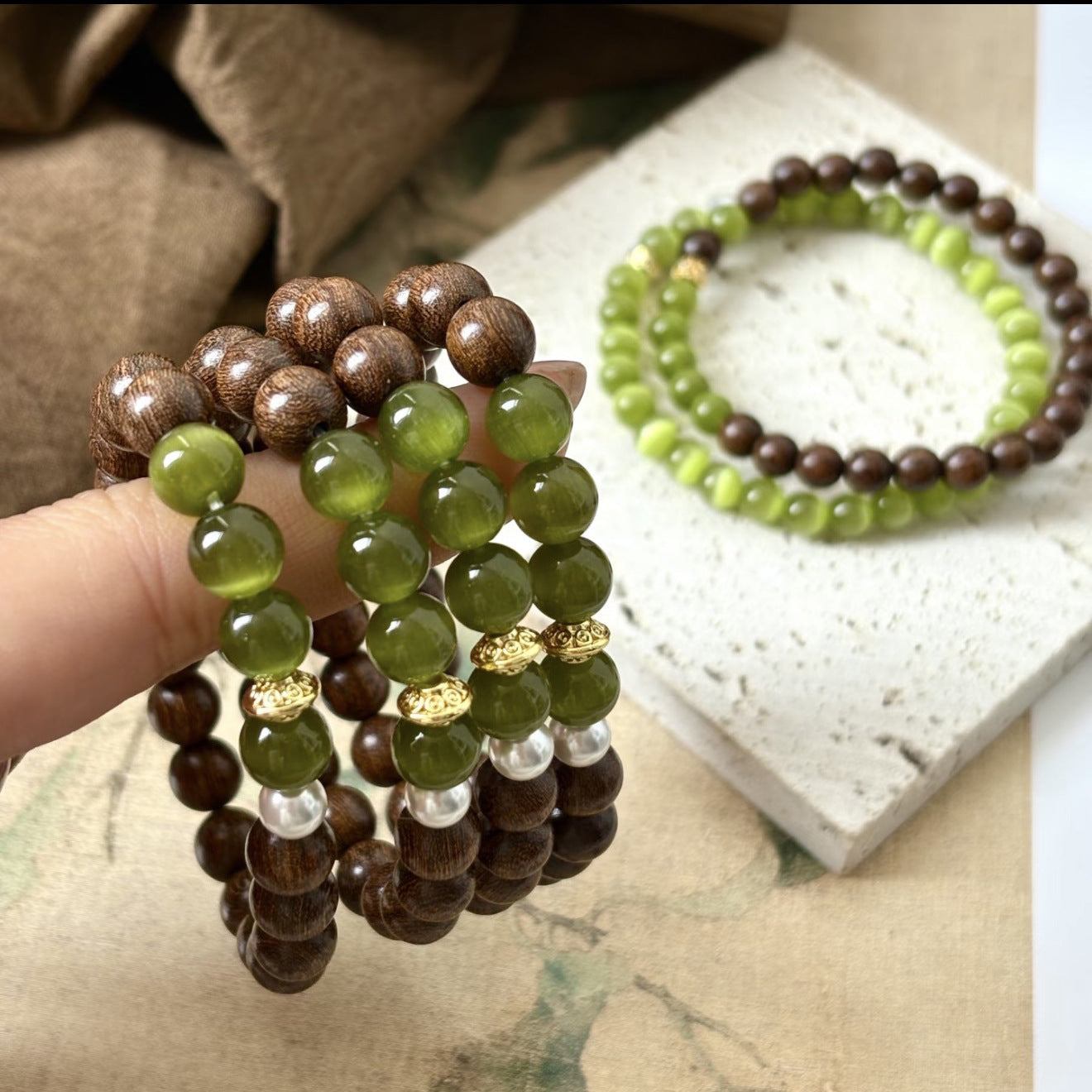 Women's & Men's Chinese Style Natural Golden Line Sandalwood Beads Wooden White Jade Bracelets