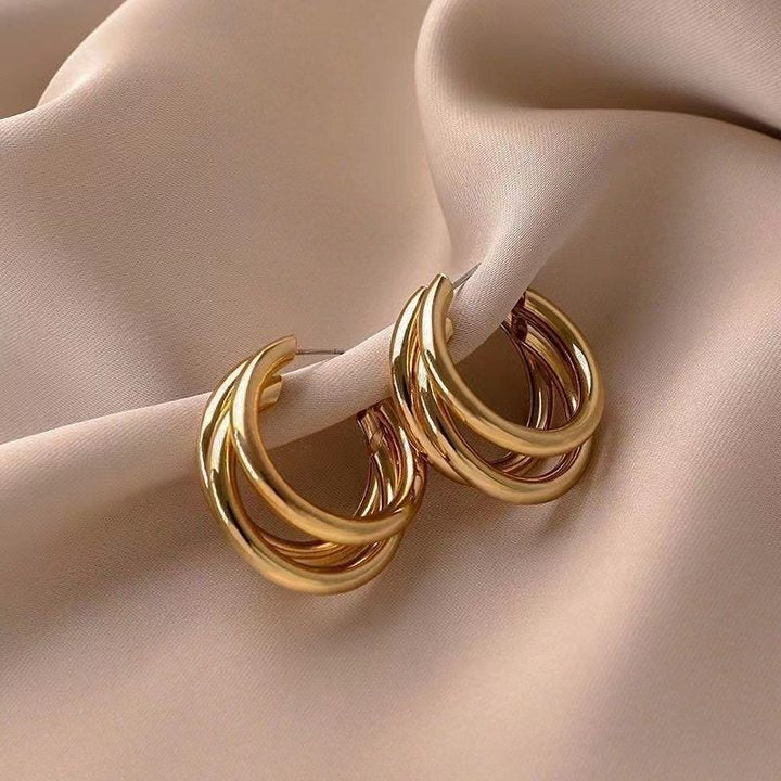 Women's Retro Affordable Luxury Gold High-grade Pearl Earrings