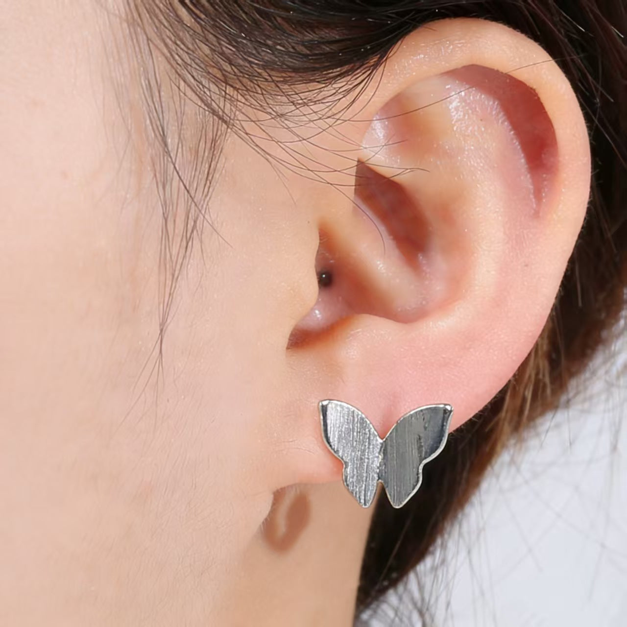 Women's Butterfly Niche Design Simple Temperament Ear Earrings