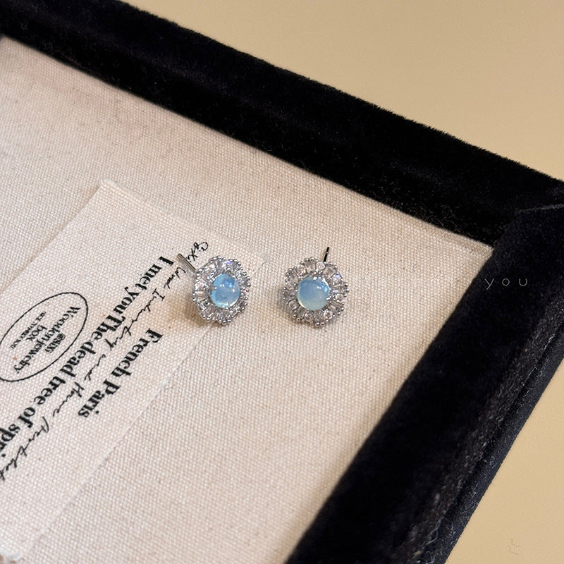 Women's Gentle Gold Crisis Blue Crystal Light Luxury Exquisite Cold Feeling Earrings