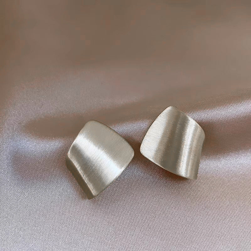 Temperament Niche Ear Jewelry Light Luxury Earrings