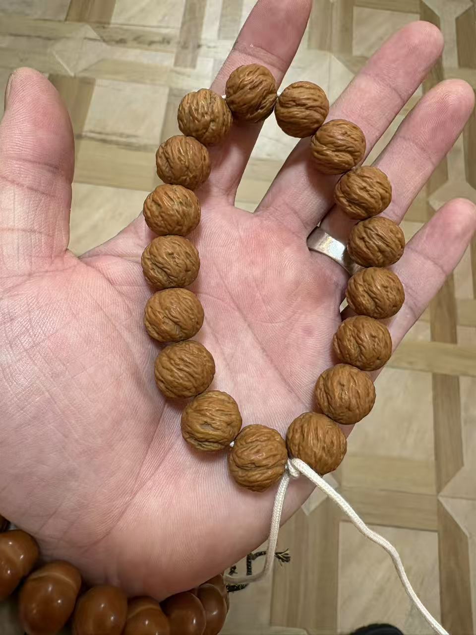 Women's & Men's Natural Primary Color Crafts Peach Pit Single Circle Hand Bracelet