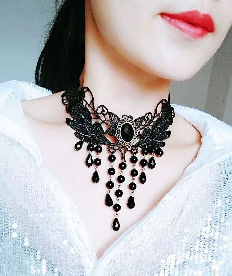 Women's Chain Black Clavicle Simple Sexy Exaggerated Necklaces