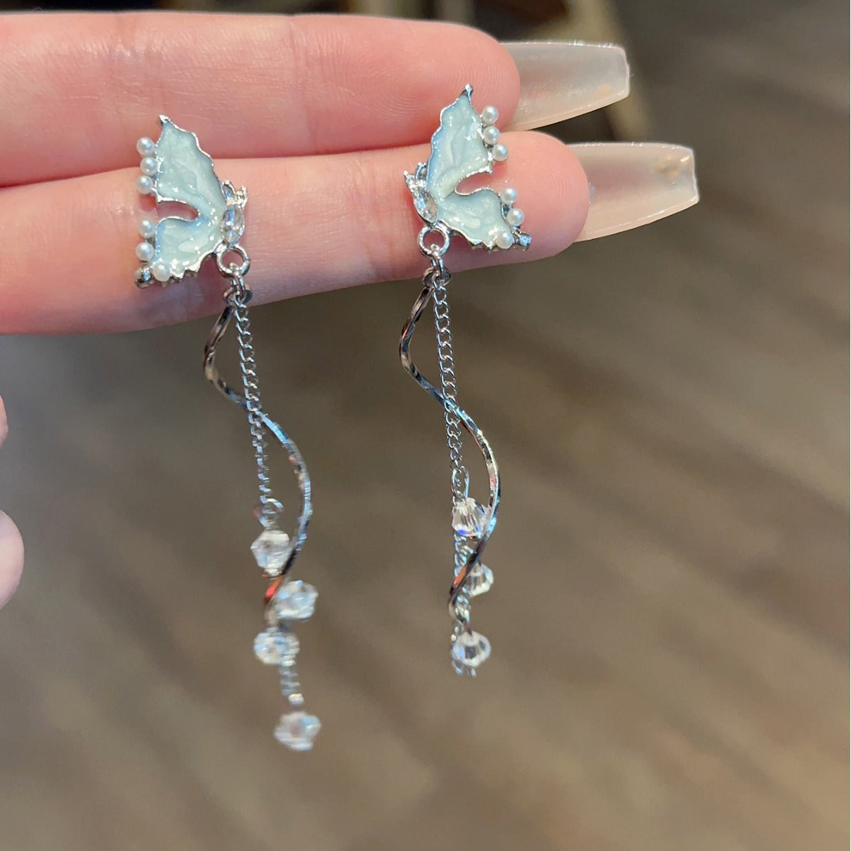 Women's Special Butterfly Tassel Light Luxury Minority Design Stud Earrings