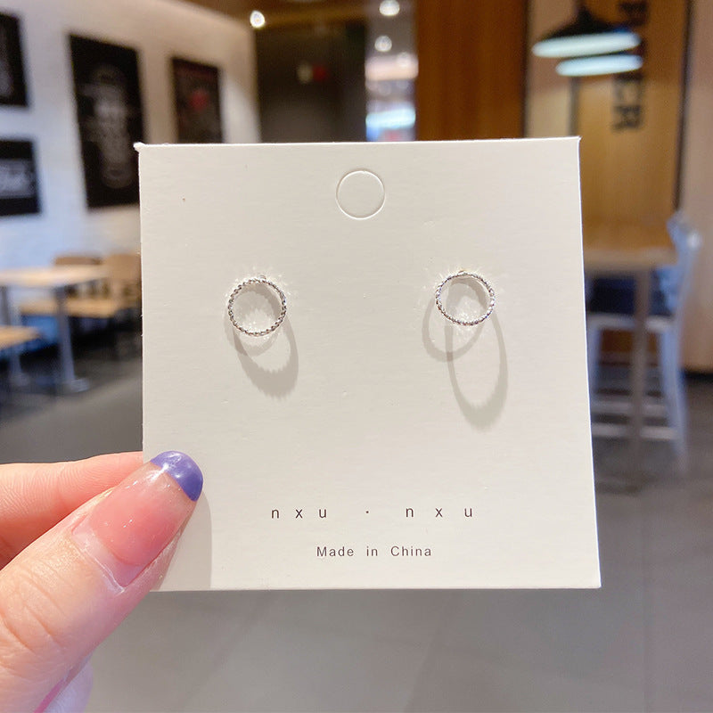 Women's Bone Niche Clips Light Luxury Elegant Stud Earrings