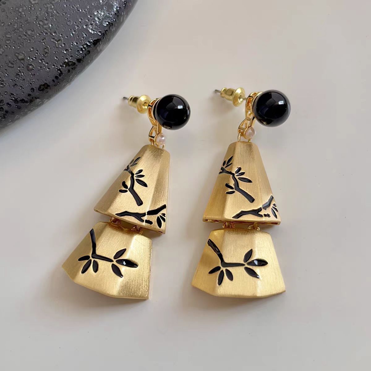 Women's Wind Chimes Classic Graceful High-grade Personalized Niche Design Earrings