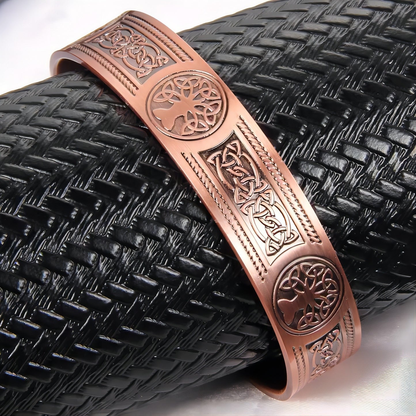 Jingling Retro Pure Copper Magnet Open-ended Bracelets