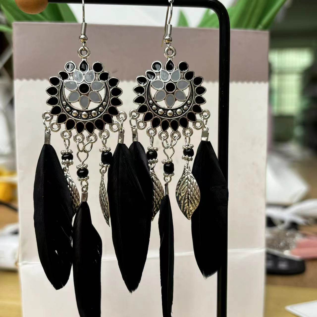 Special Interest Light Luxury Advanced Ethnic Style Exaggerated Earrings
