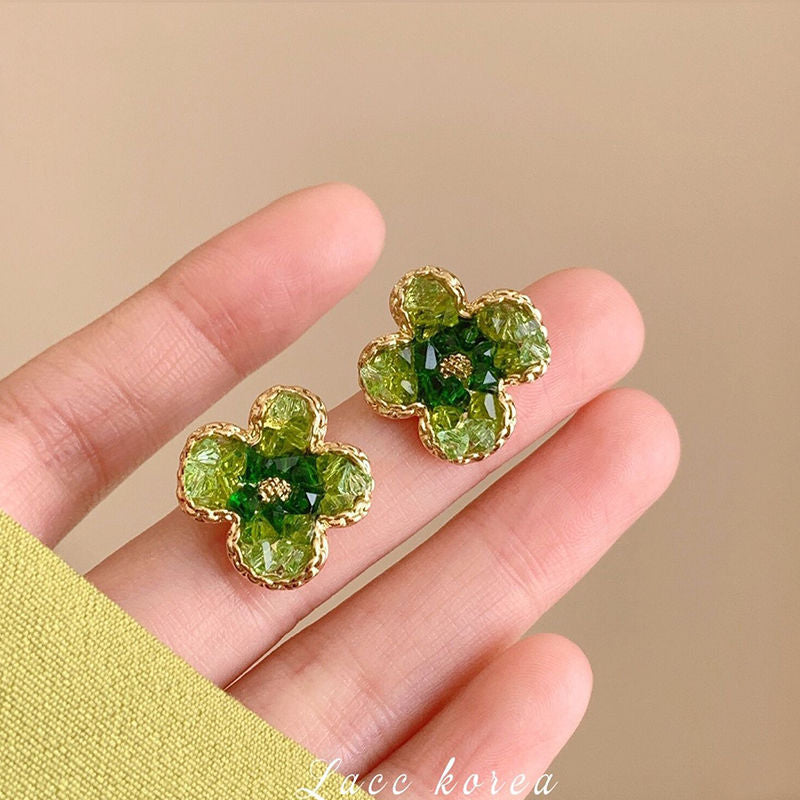 Women's Fresh Green Fashion Ear Pearl Niche Earrings