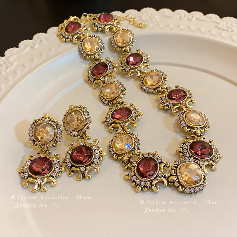 Square Stitching Palace Style Exquisite Clavicle Chain Middle Necklaces