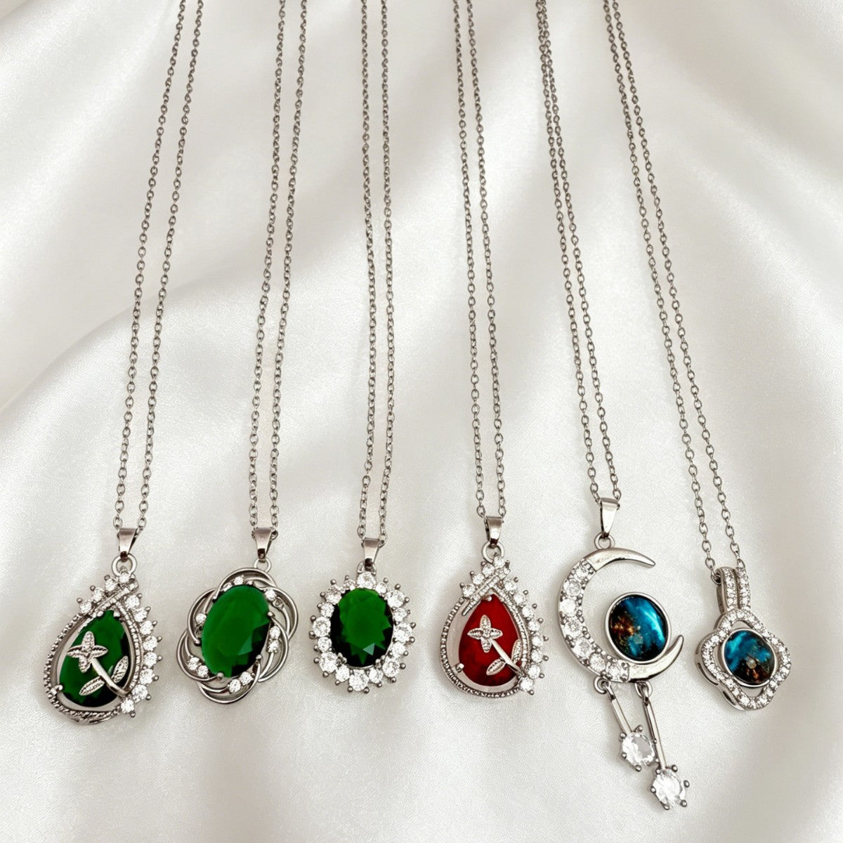 Women's Emerald Micro Inlaid Zircon Water Drop Titanium Steel Necklace