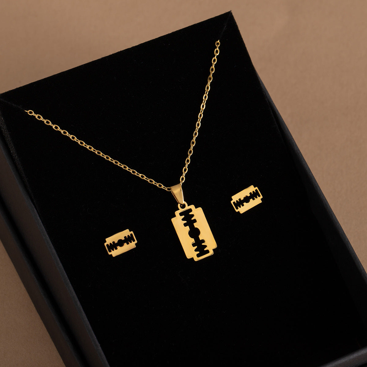 Stainless Steel Design Fashion Suit Metal Style Geometric Heart Necklaces