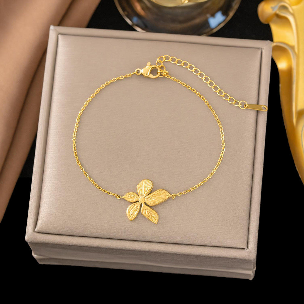 Women's Simple Flowers Niche Design Light Luxury Temperament Titanium Steel Flower Jewelry Set
