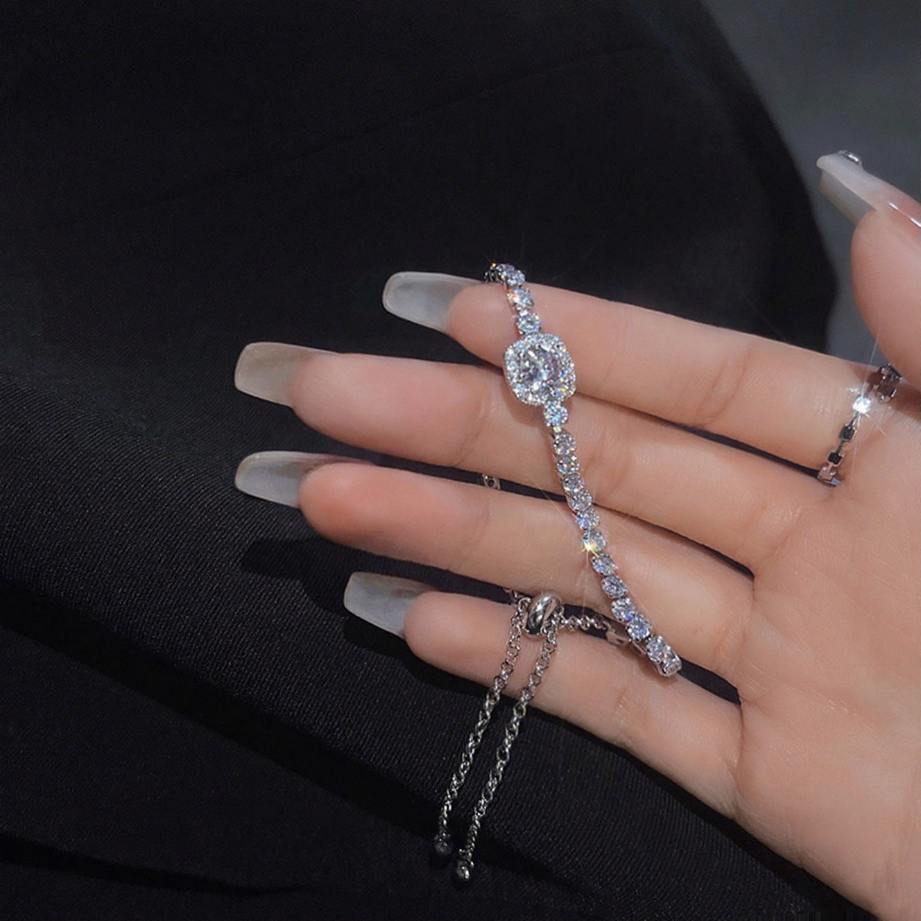 Luxury High-grade Square Refined Zircon Fashionable Simple Elegant Bracelets