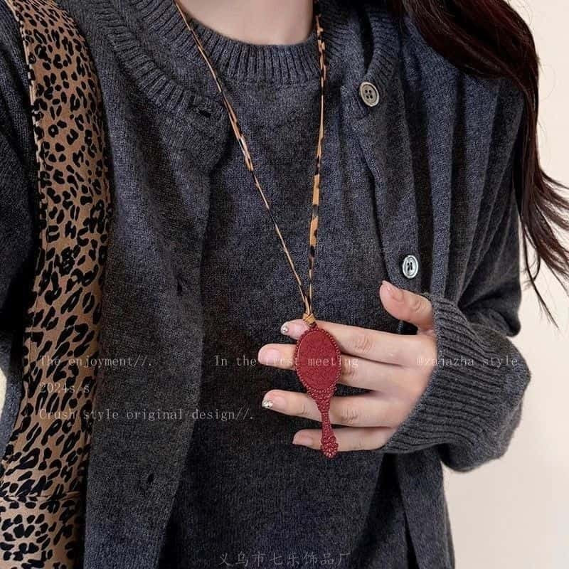 Water Drop Retro Design Temperament Entry Necklaces