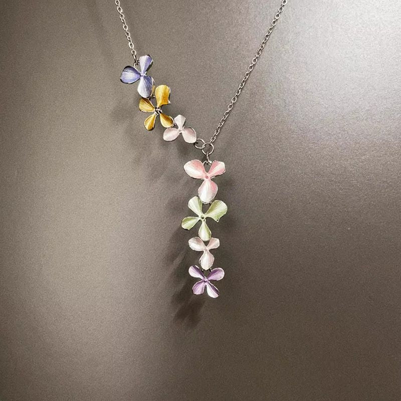 Water Drop Retro Design Temperament Entry Necklaces