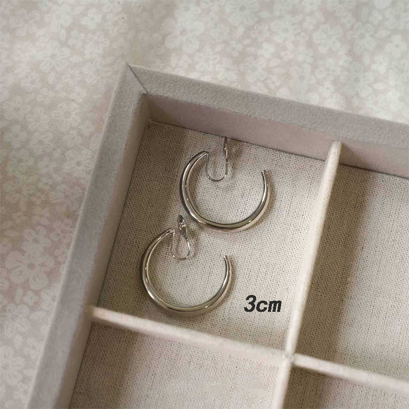 Women's High-grade Style Beautiful Circle Metal Large Simple Round Ear Earrings