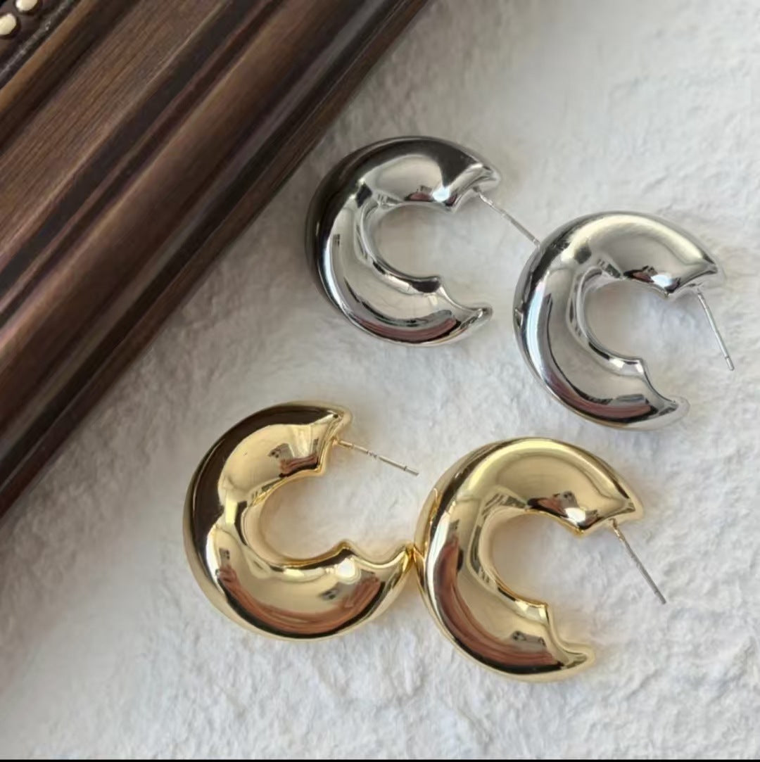 Women's Geometric Big Circle Type Eardrop Electroplated Simple Fashion Earrings