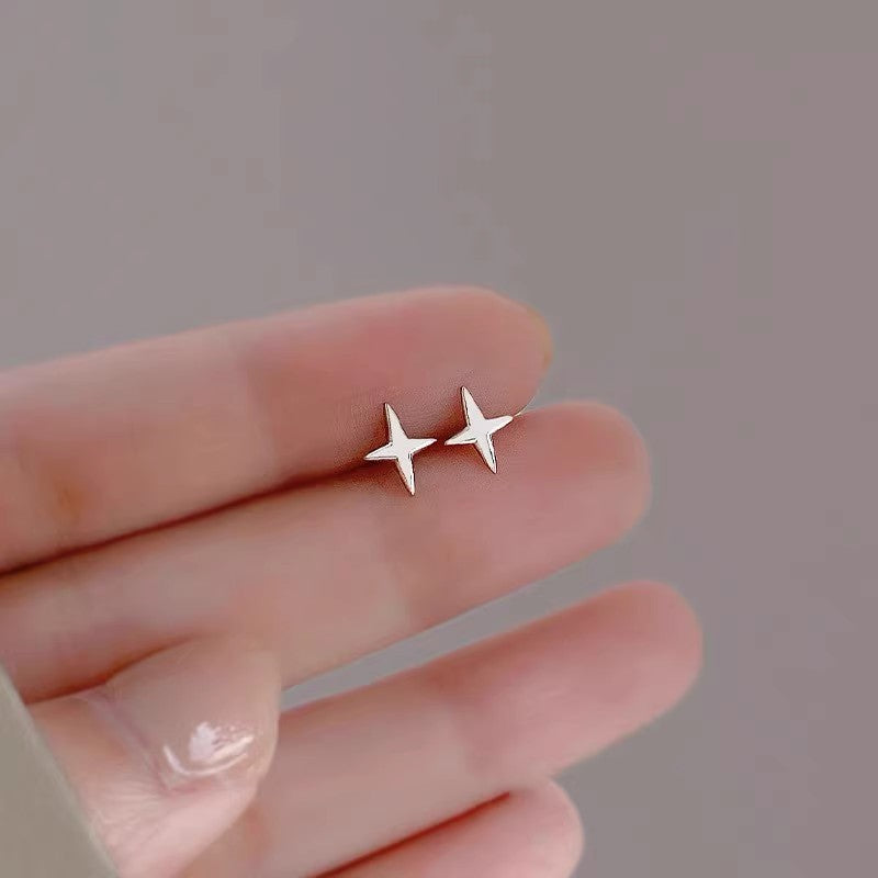 Women's Bone Niche Clips Light Luxury Elegant Stud Earrings