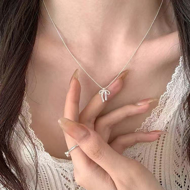Sier Safety Lock Chinese Style White Necklace