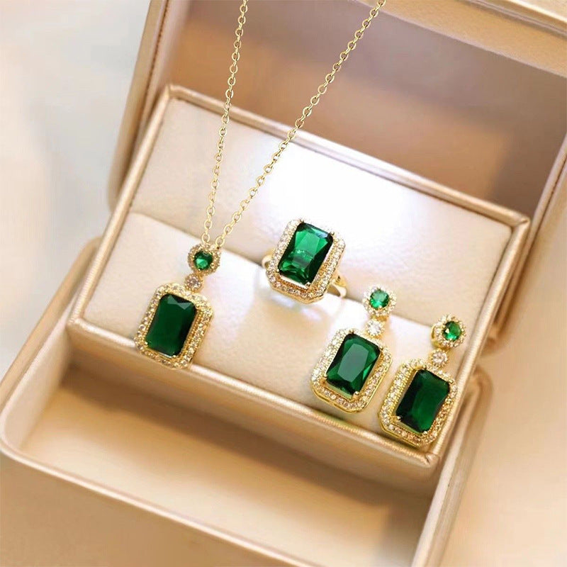 Charming Fashion Light Luxury Temperament Female Necklaces