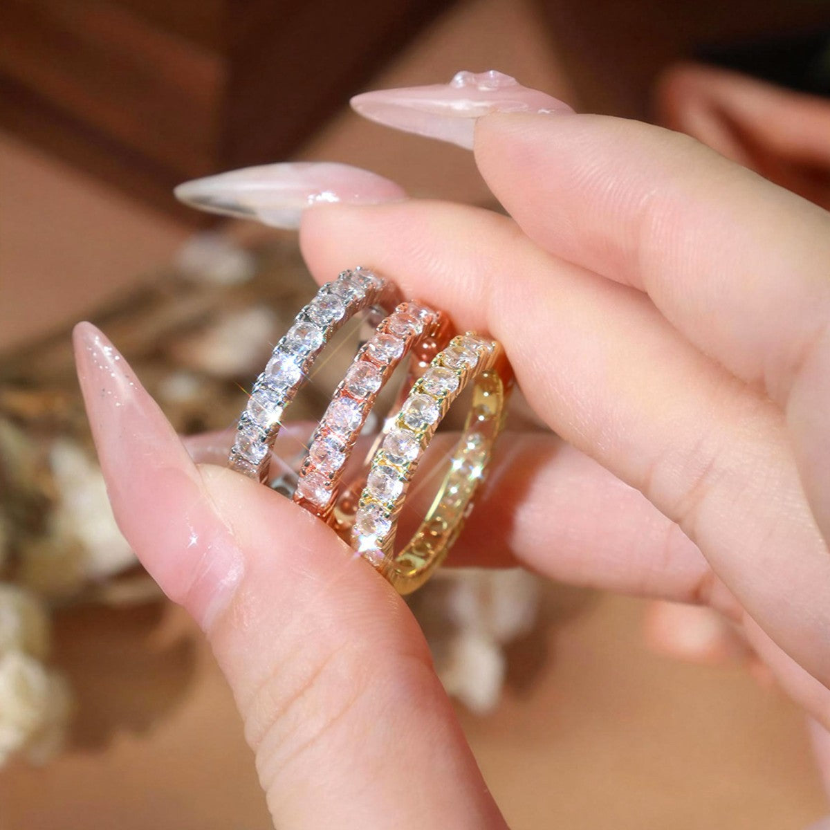 Fashion Trendy Female Full Diamond Inlaid Super Flash Ring