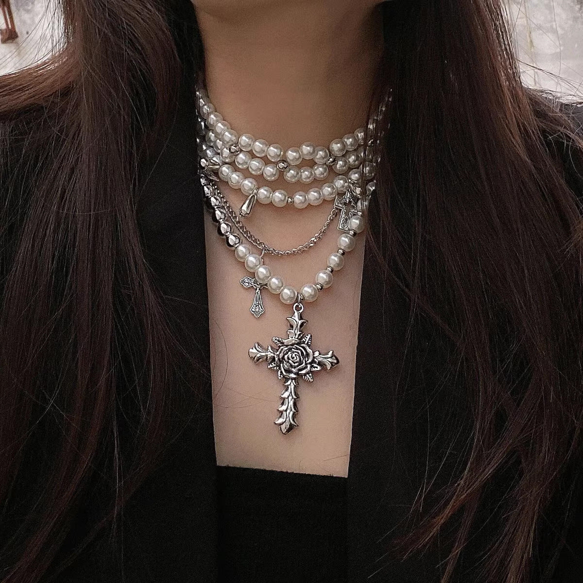 Personalized Design Pearl Cross High-grade Clavicle Chain Pendants