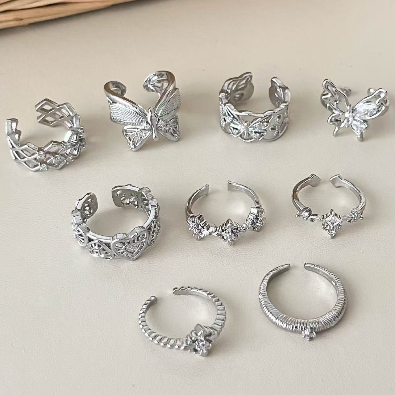 Women's Old Money Style Irregular Cross Hollow Out Open-end Zircon Unique Ring