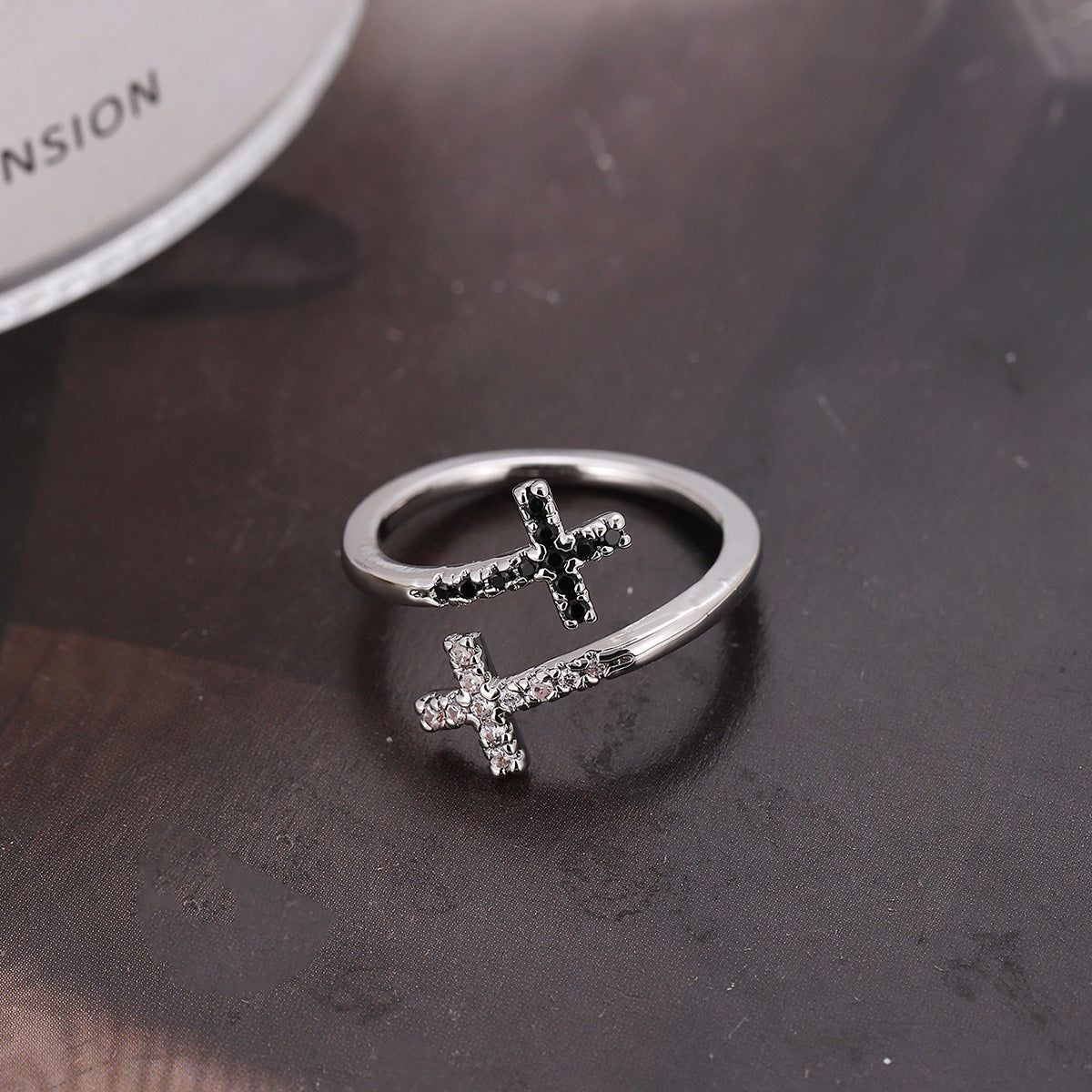 Women's Rhinestone Zircon Open Copper Niche Design Fashion Ring
