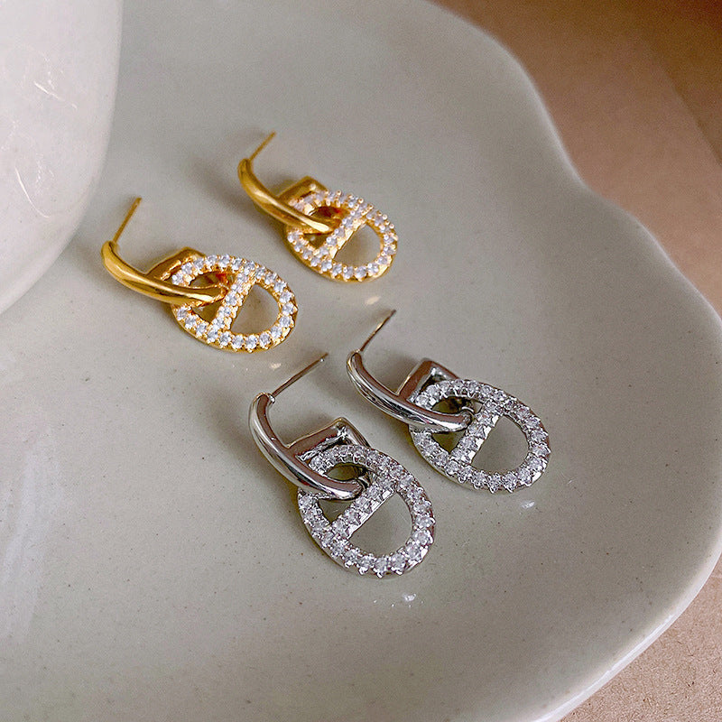 Retro Minority Design Sense Micro Inlaid Zircon English Earrings