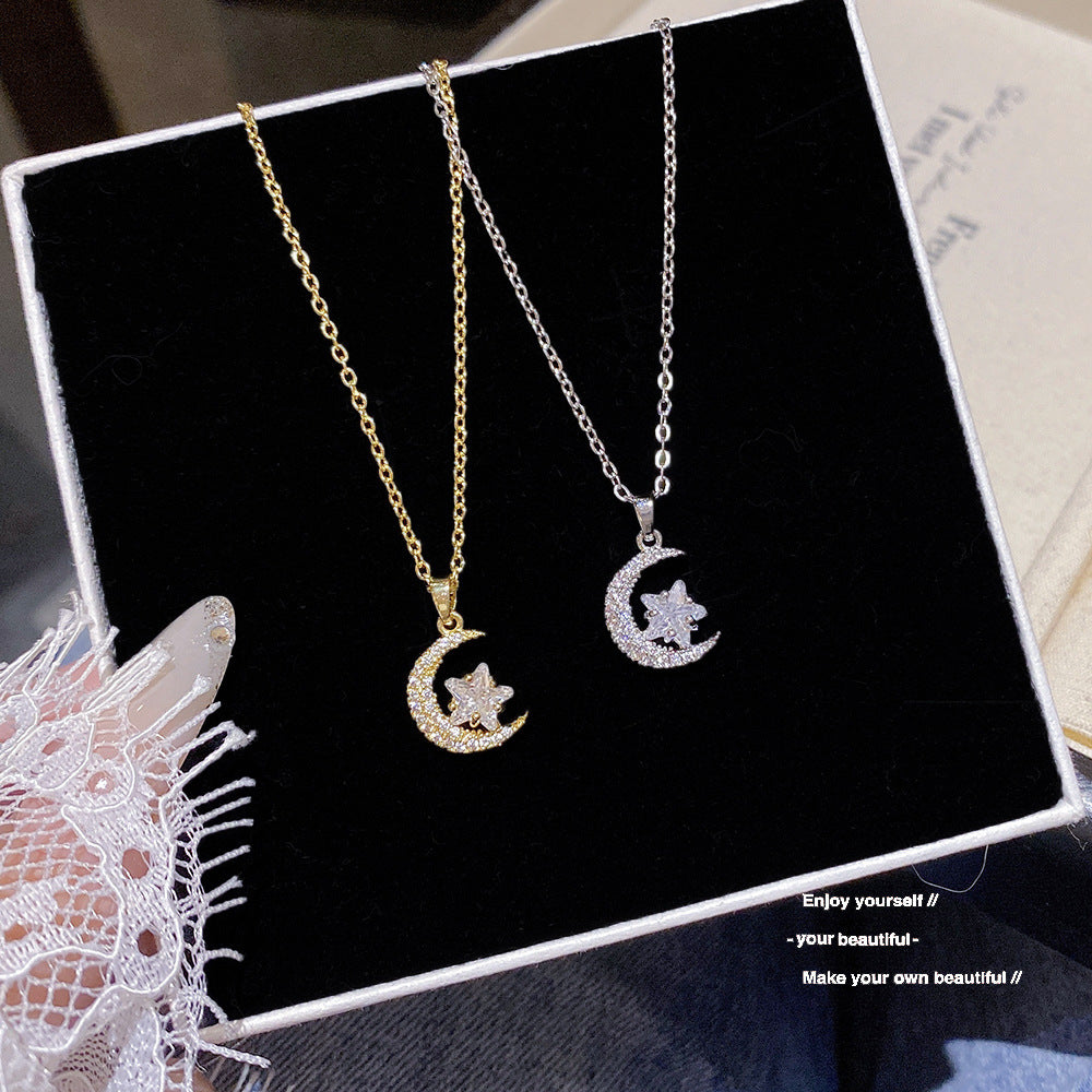Women's Exquisite Diamond Star Moon Super Flash Unique Fresh Personality Versatile Necklaces