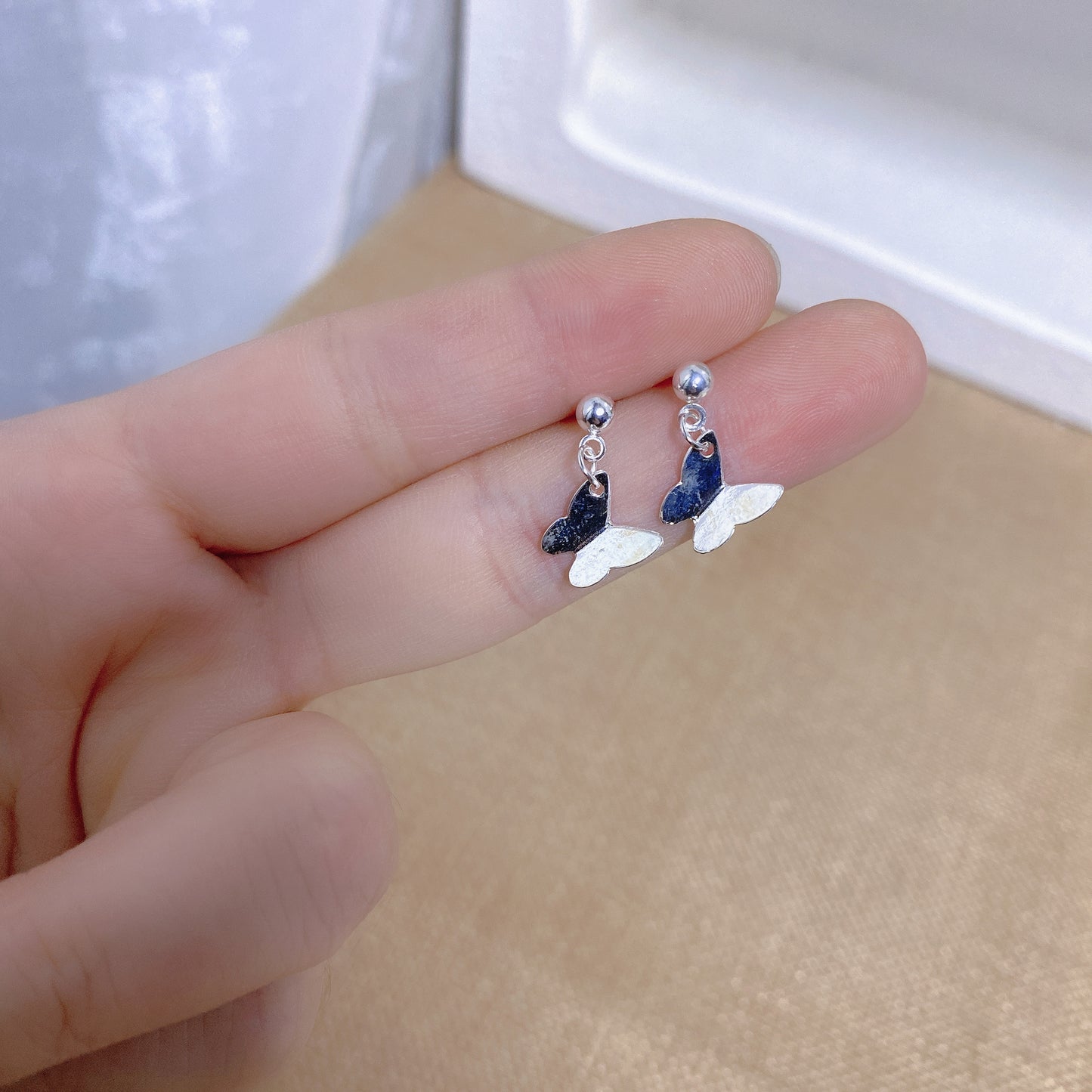 Simple Individually Packaged Exquisite Sier Bow Stud Earrings
