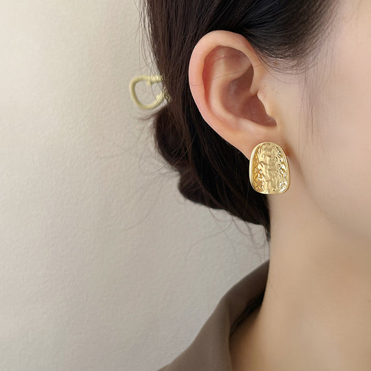 Curved Irregular Piece Female Niche Simple Earrings