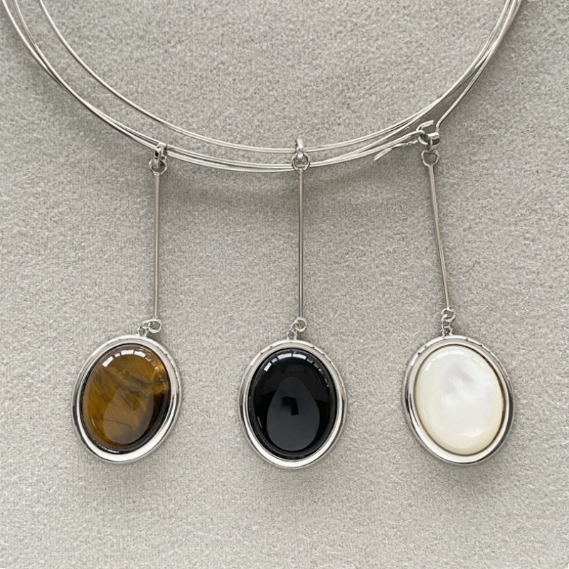 Dong White Shell Black Agate Choker Female Collar