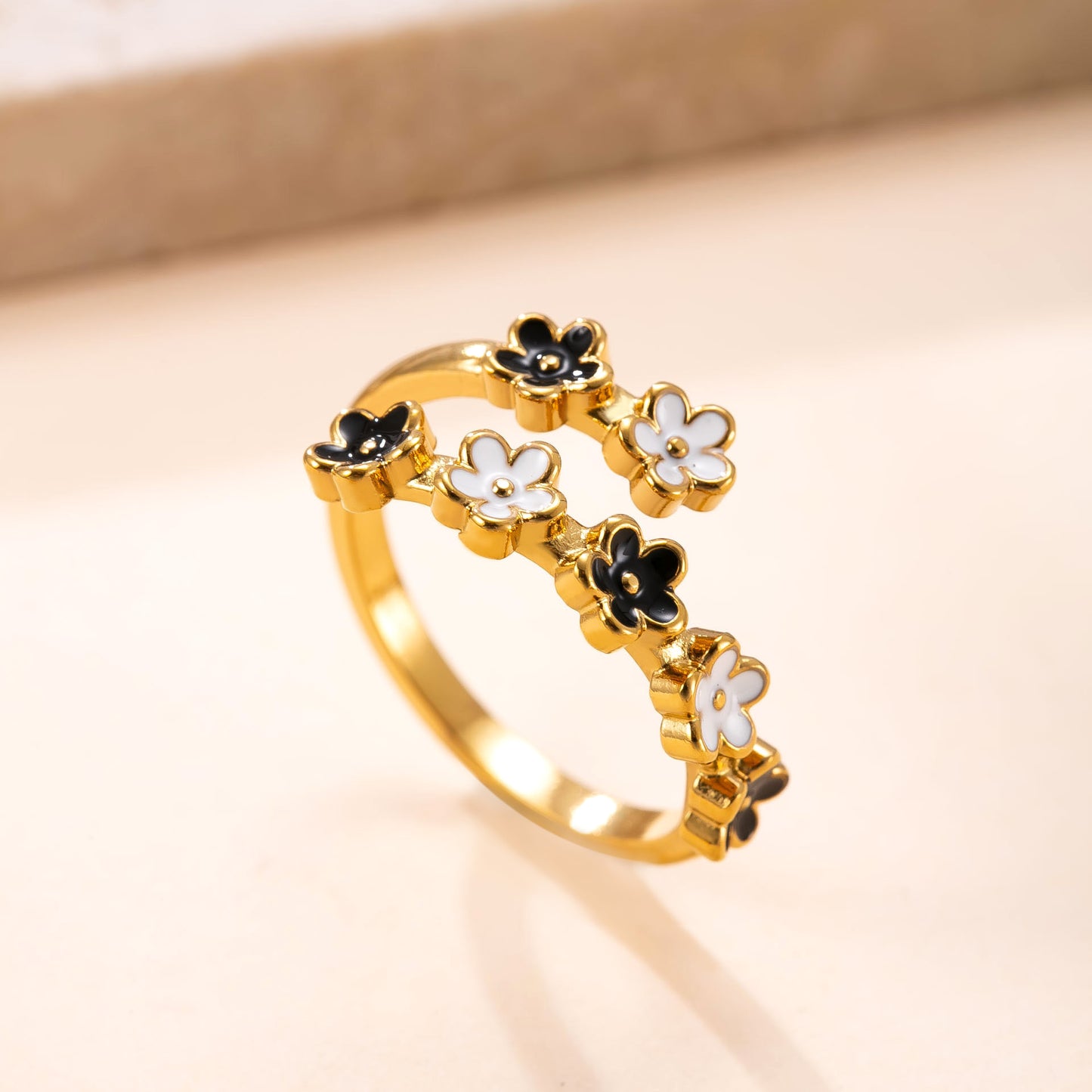 Women's Stainless Steel Casting Dripping Oil Flower Open Light Luxury Ring