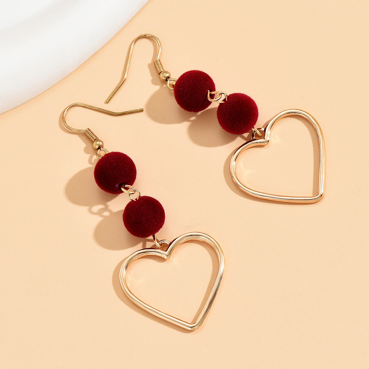 Wine Red Flocking Heart-shaped Long Retro Sweet Elegance Rings