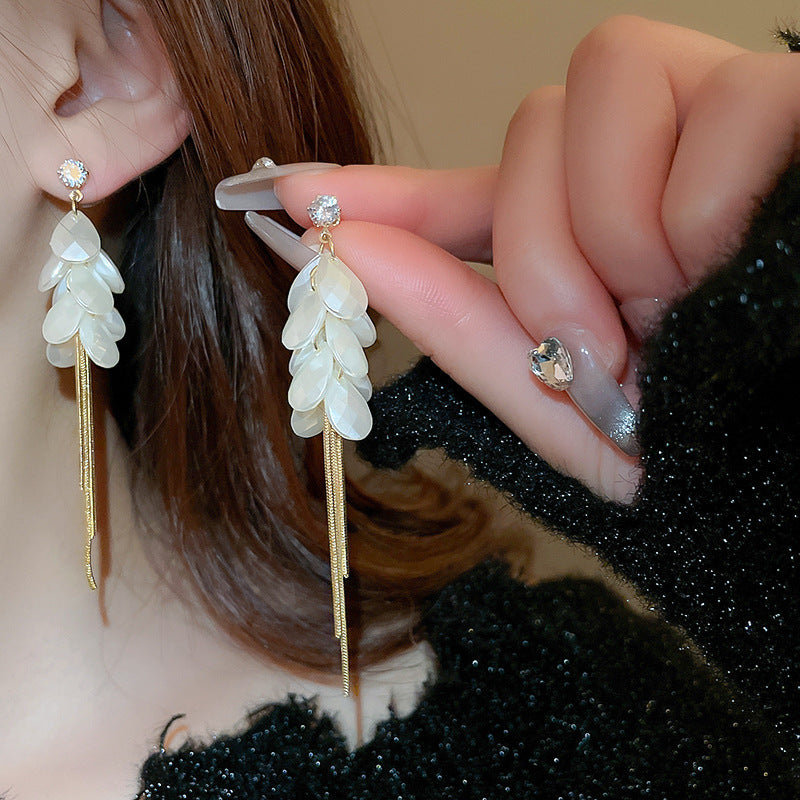 Luxury Fashion Versatile Elegant High-grade Sweet Cool Personality Earrings