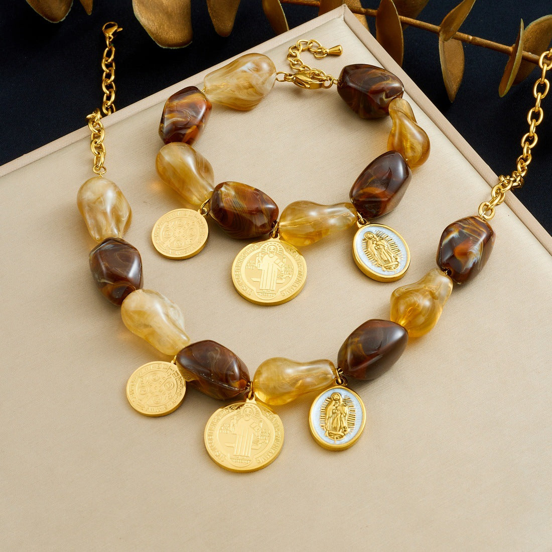 Retro Contrast Color Beaded Irregular Stitching Chain Gold-plated Jewelry Set