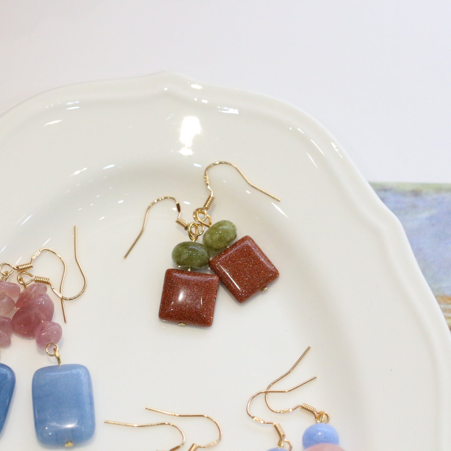 Crystal Simplicity Contrast Color Dopamine Matching Ear Hook