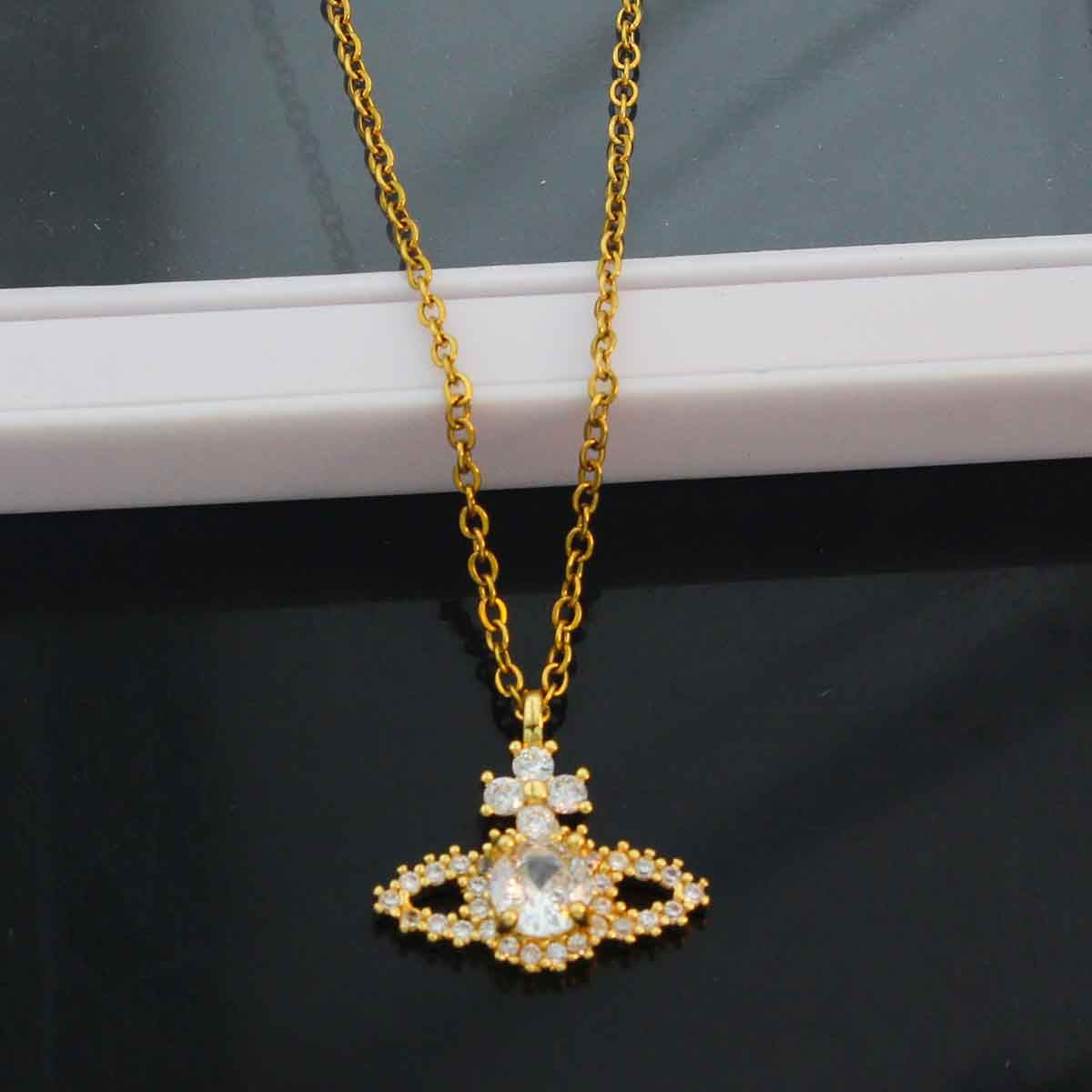 Women's Cute Graceful Titanium Steel Versatile High-grade Necklaces