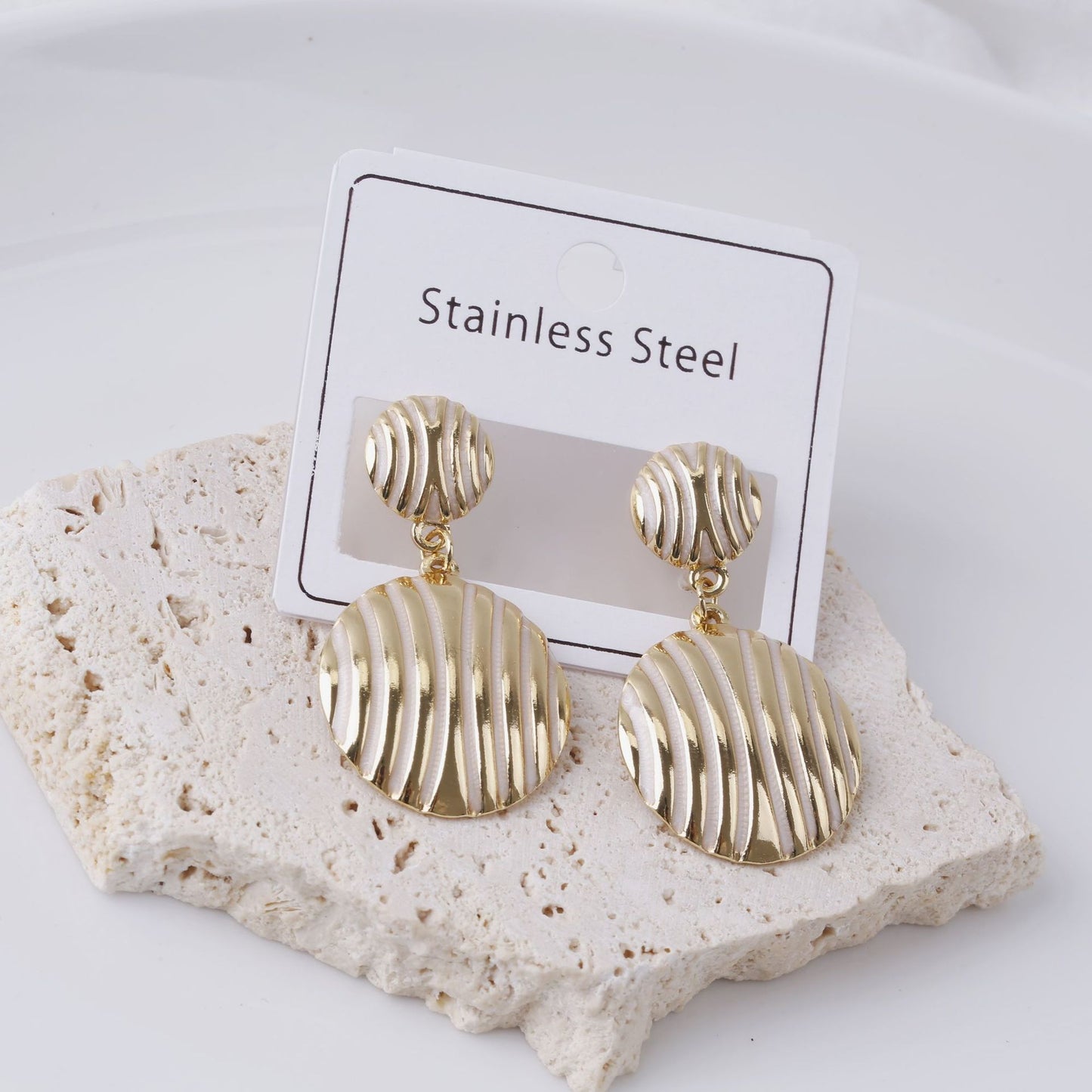 Women's Stainless Steel White Imitation Pearl Drip Glazed Flower High-grade Earrings