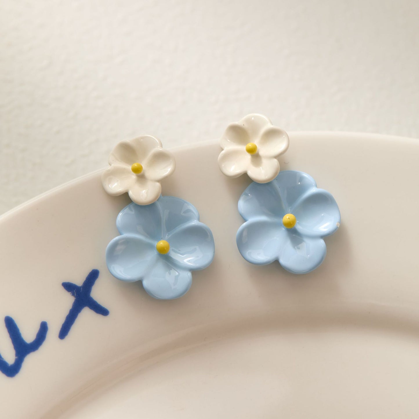 Women's Ear Clip For Fresh Delicate Mosquito Coil With No Earrings