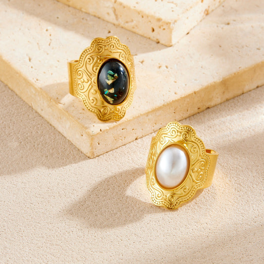 Court Style Inlaid Pearl Blue Gold Gem Oval Ring