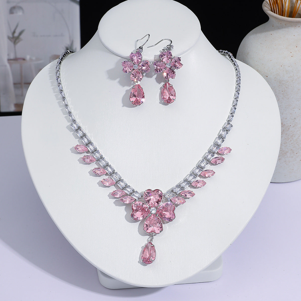 Full Diamond Drop-shaped Temperament The Dinner Party Jewelry Set