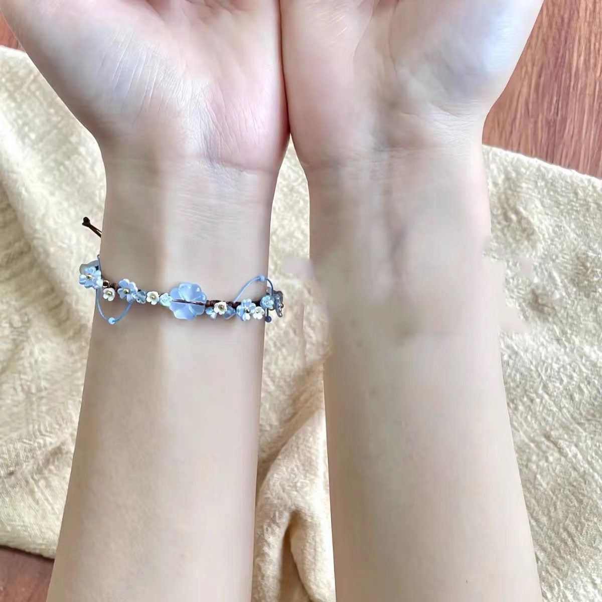 Small Flower Four-leaf Clover Carrying Strap Finished Handmade Exquisite Sweet Bracelets