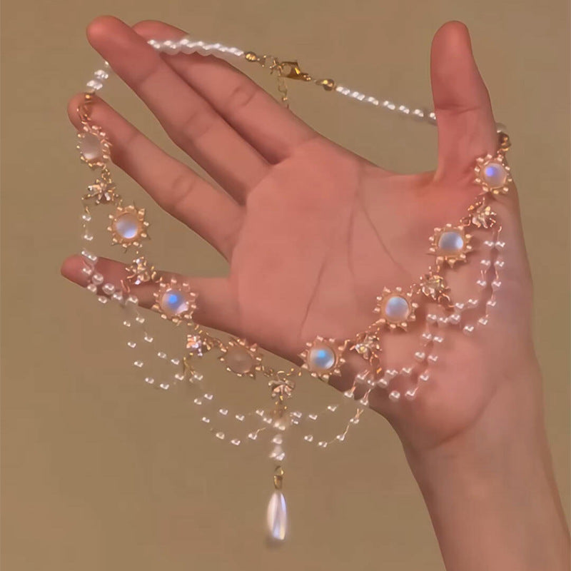 Style Moonstone Pearl Female Escaped Princess Exquisite Light Luxury Necklace