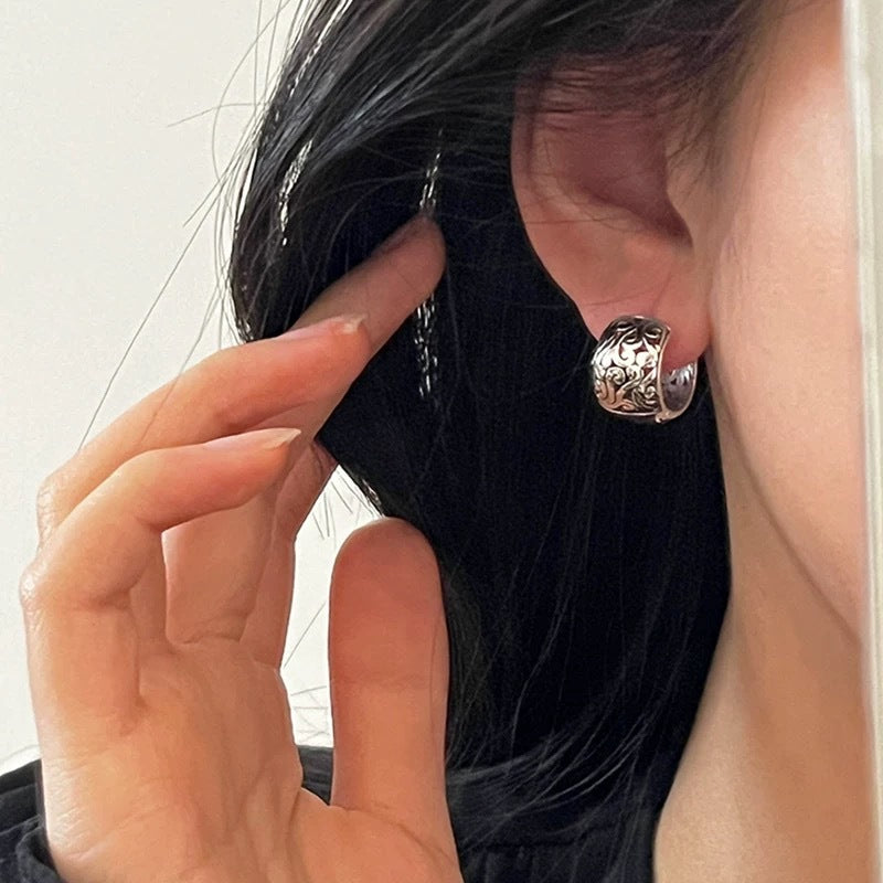Women's Round Retro Vintage Fashion Pattern National Ear Earrings