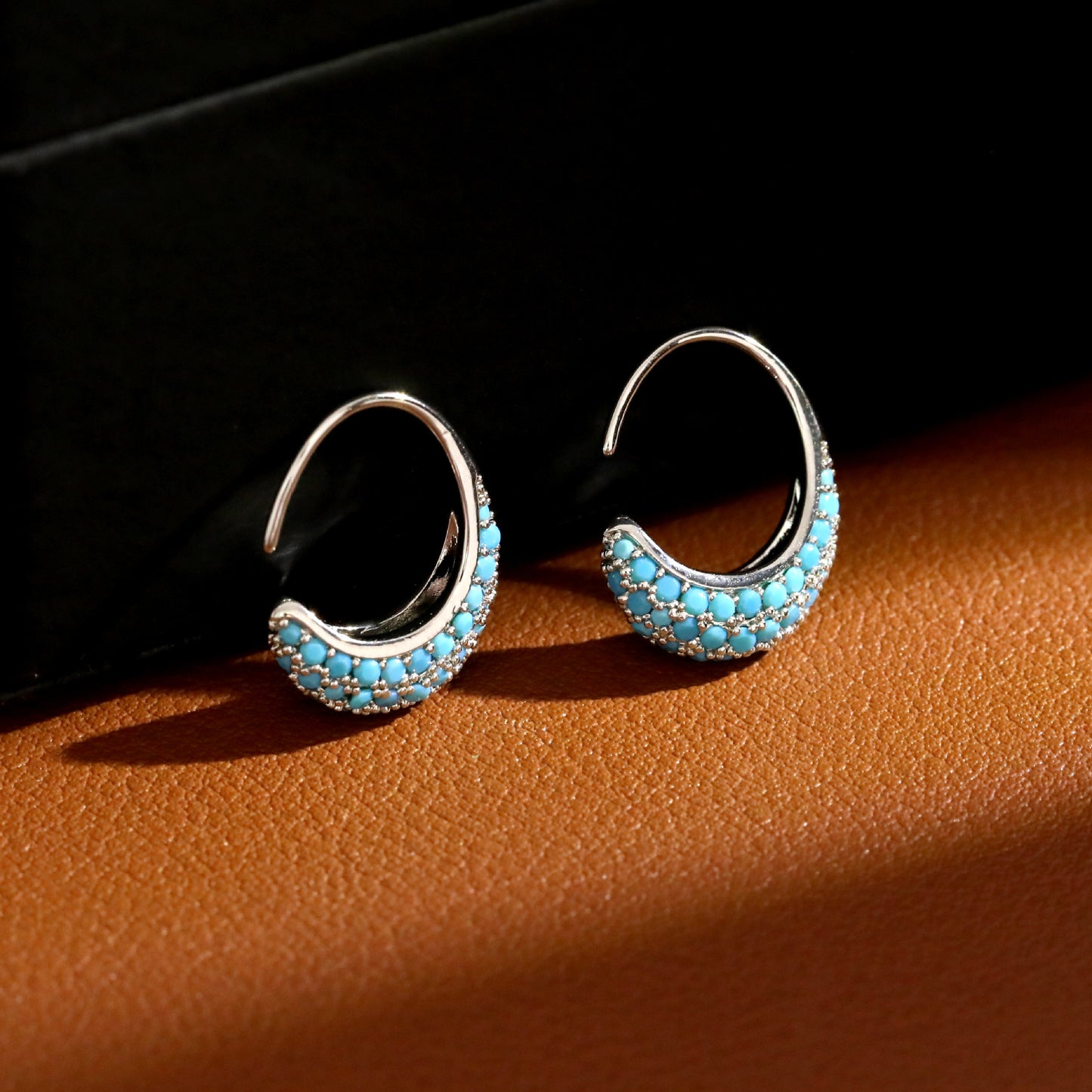 Women's Design Flower Basket Turquoise Advanced Full Diamond Ear Hook